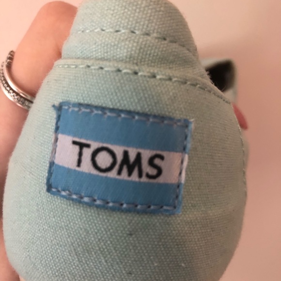 Toms shoes - Picture 2 of 3